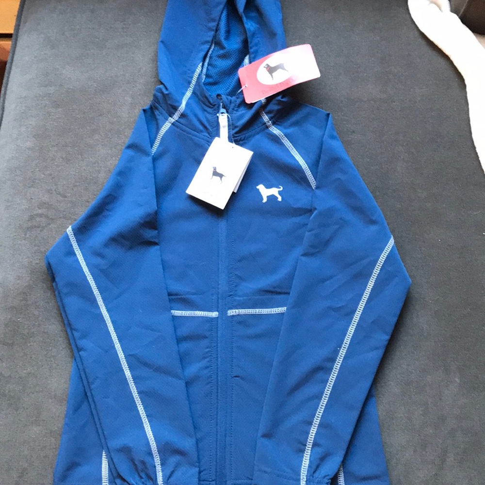 Black dog blue hooded jacked kids 7/8